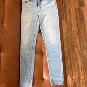 Old Navy Light Wash Skinny Jeans - Pale Blue